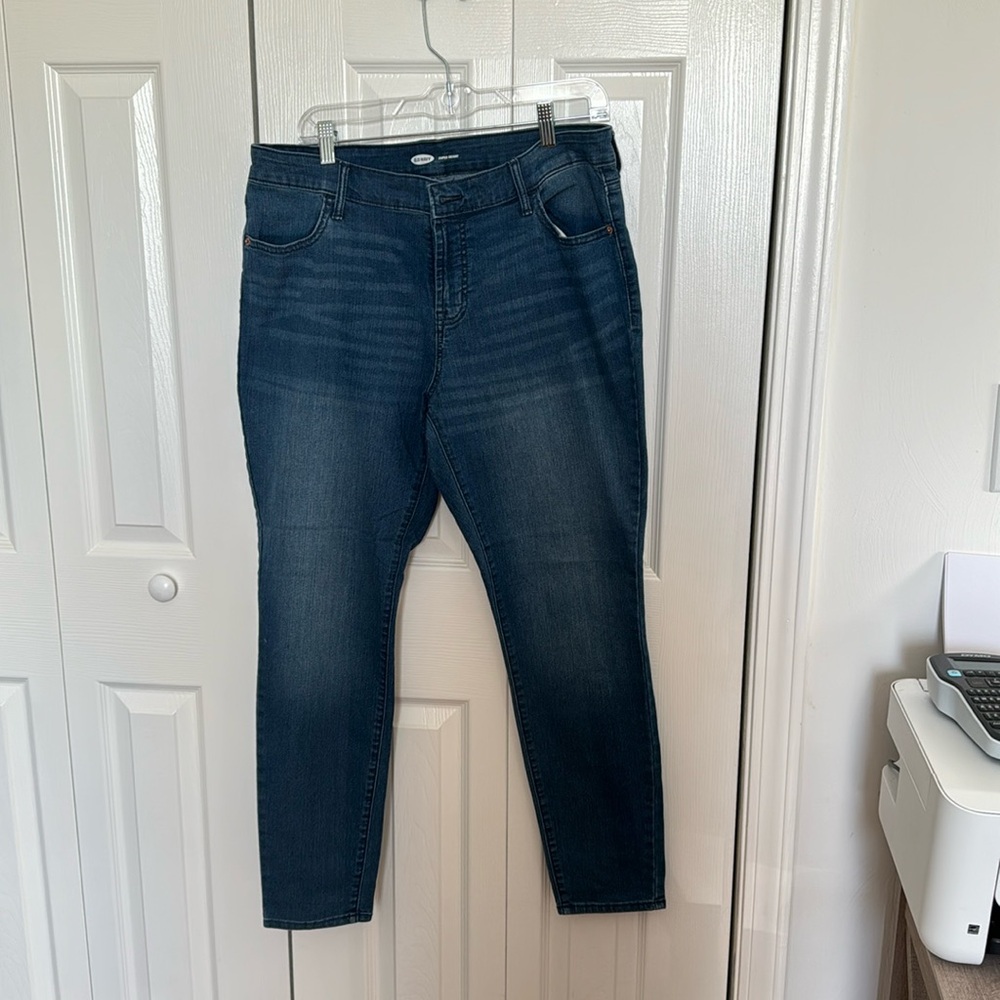 Old Navy super skinny jeans size 14